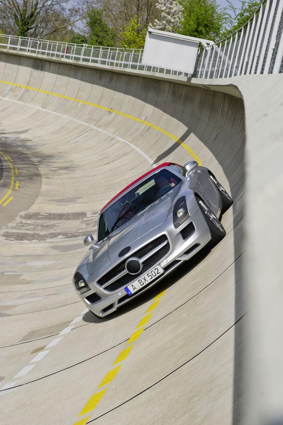  Mercedes-Benz SLS AMG Roadster 2012 года  (фото 115 из 198)